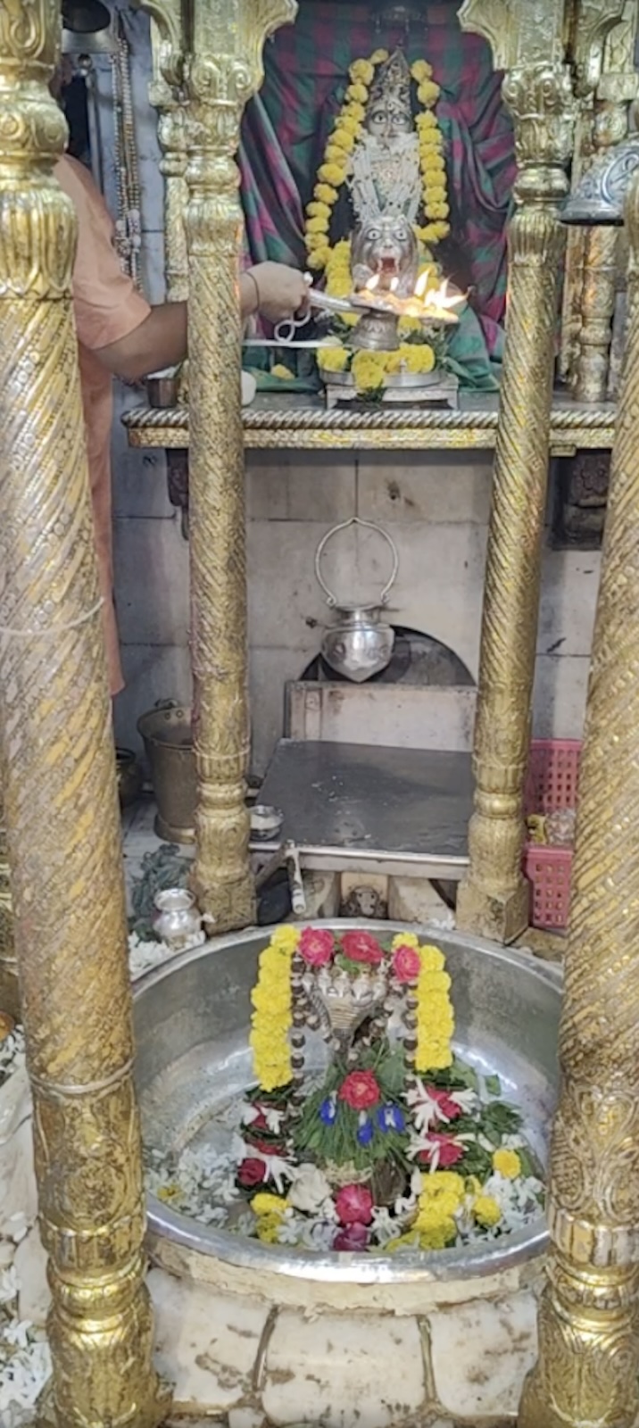 Aarti Darshan Maa Amba at Shree Kubereshwar Mahadev