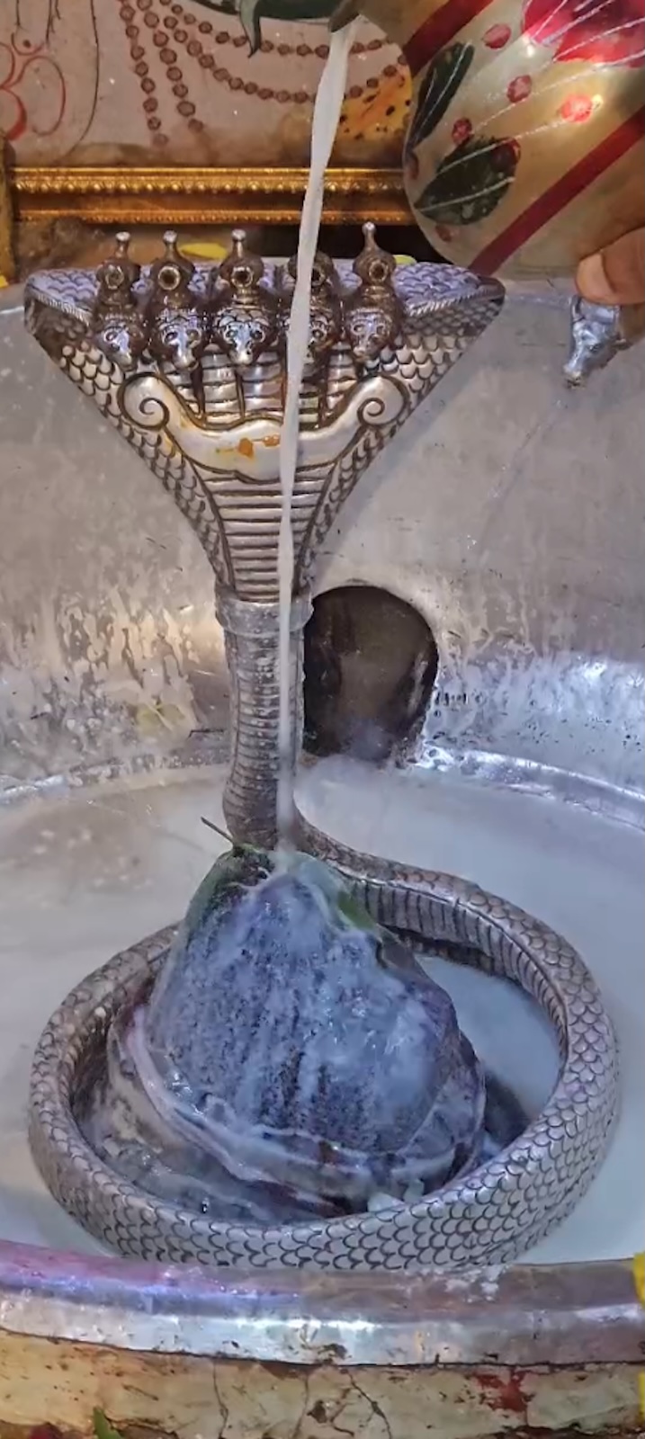 Rudrabhishek to Shree Kubereshwar Mahadev