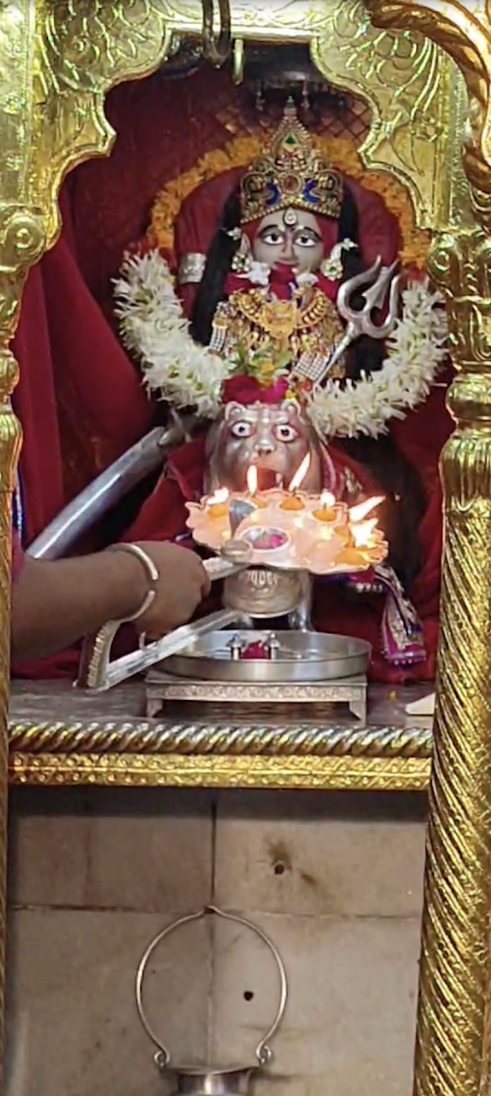 Aarti Darshan Maa Amba at Shree Kubereshwar Mahadev